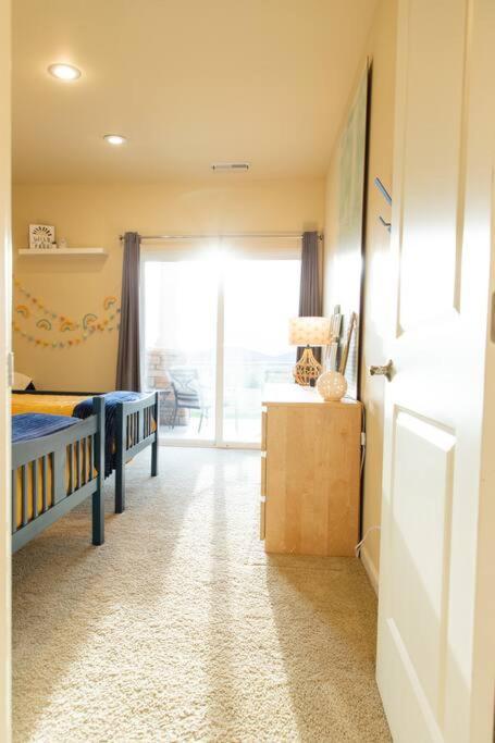 Sunserra Villa! Movie Room, Family Friendly, Bbqs, Pools, Free Golf! Quincy Εξωτερικό φωτογραφία